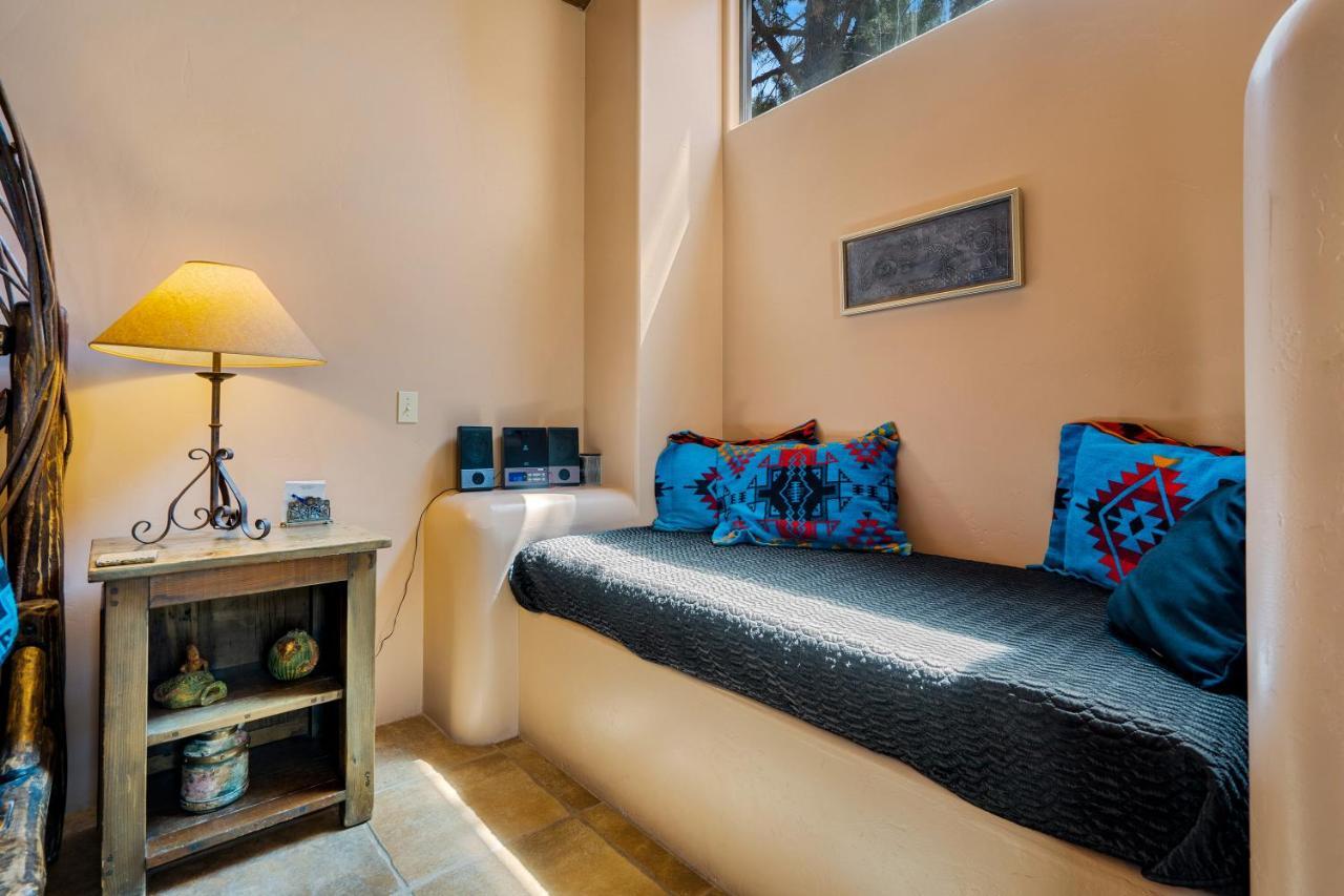 Adobe Village Purple Lizard Aparthotel