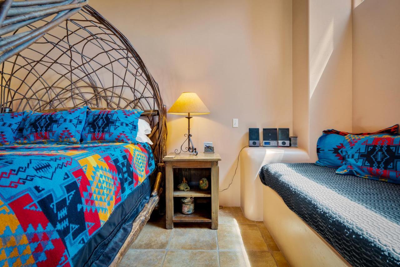 Adobe Village Purple Lizard Aparthotel